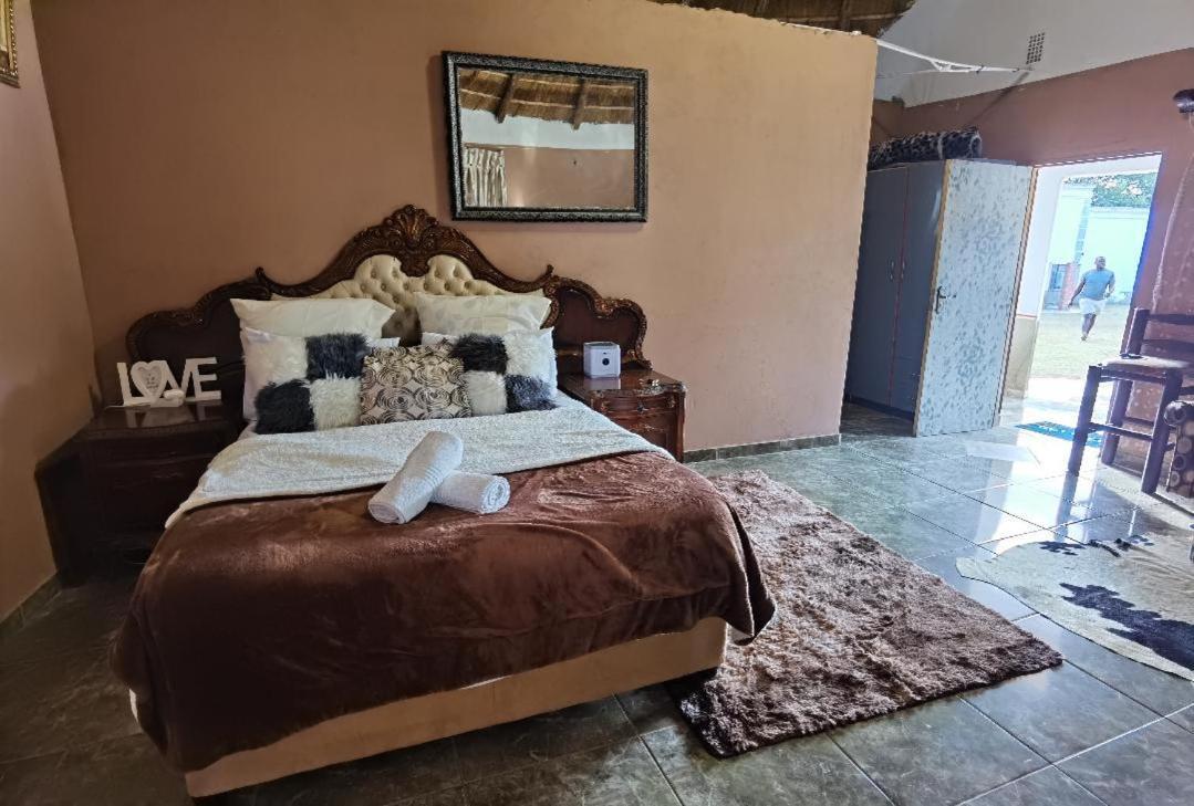 The Round House Manguzi Exterior photo